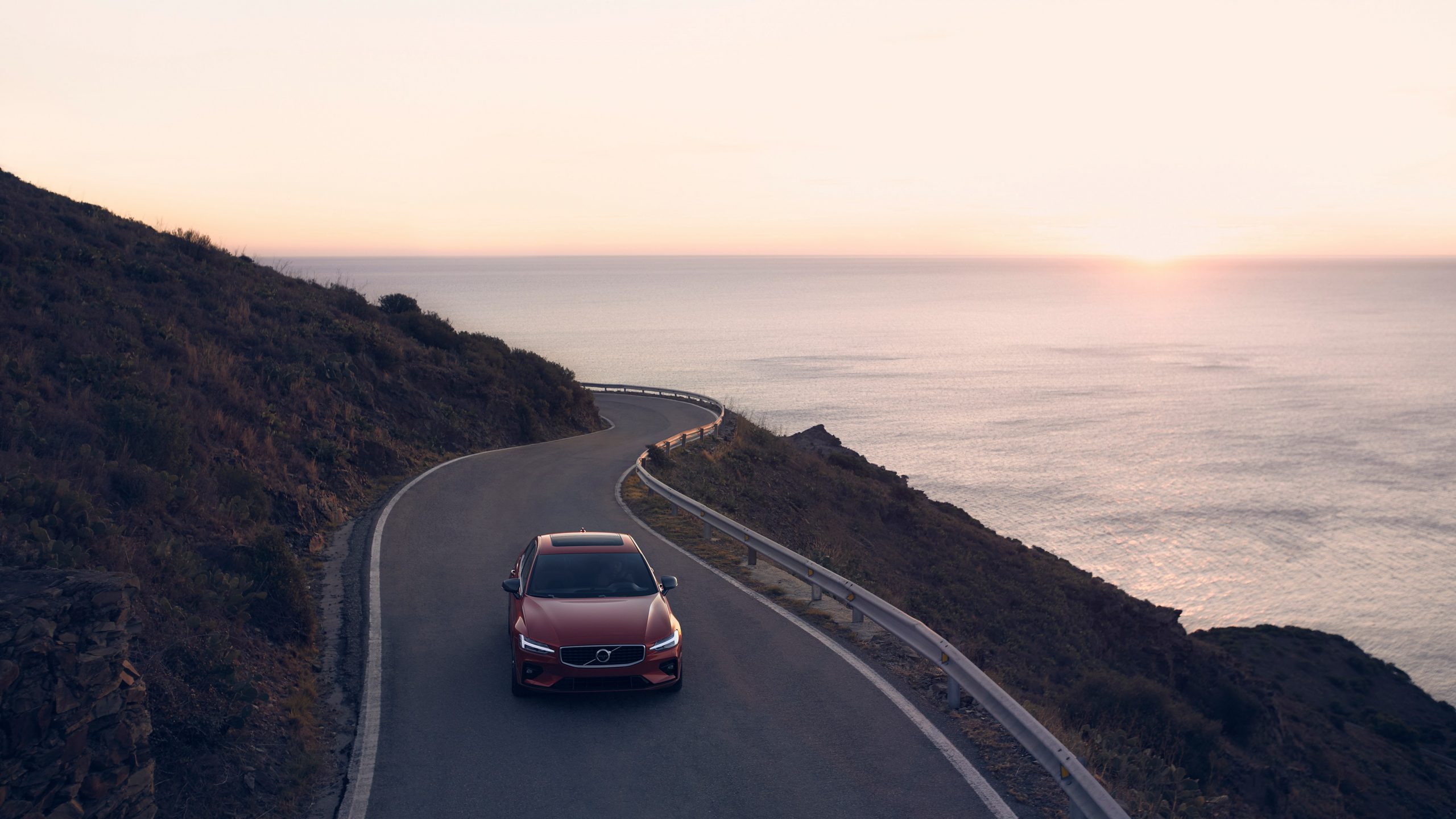 Infiniti Q50 2019 vs Volvo S60 2019 à Trois-Rivières