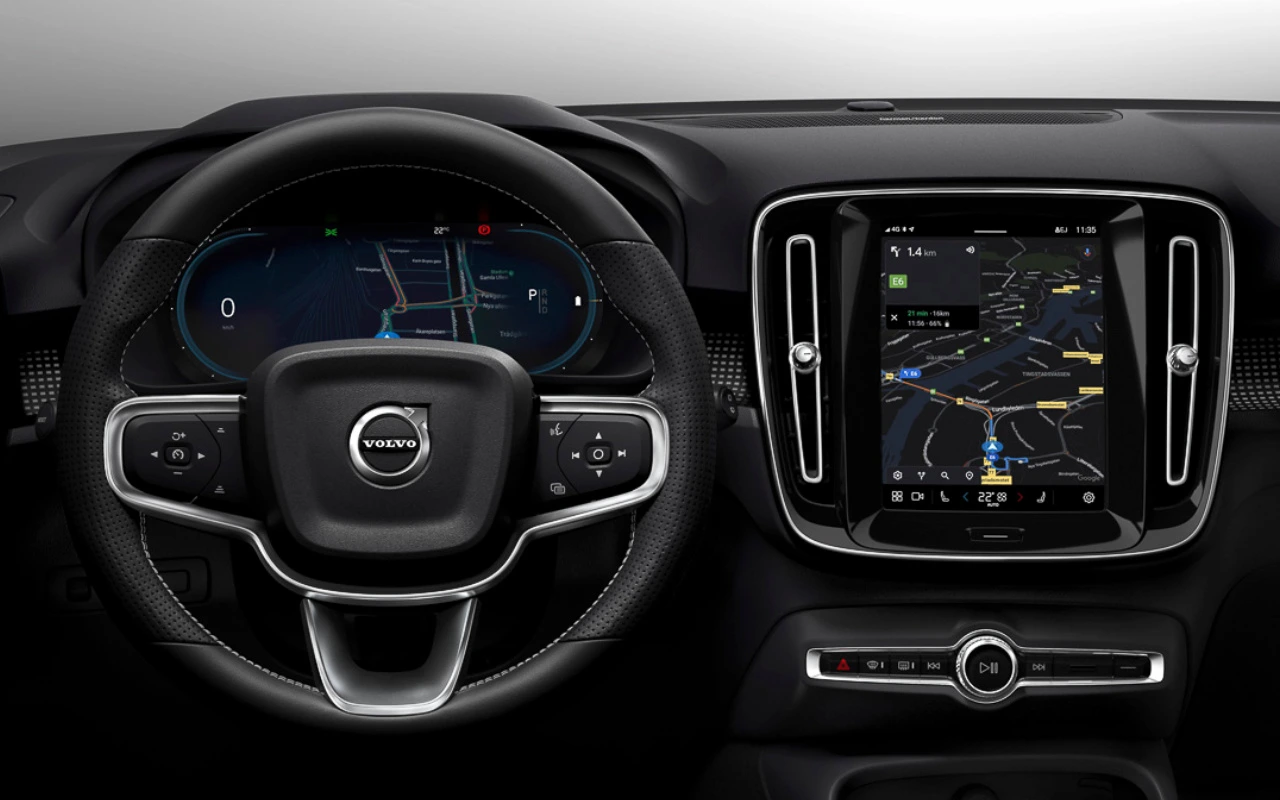 vue du tableau de bord d'une Volvo XC40 2022