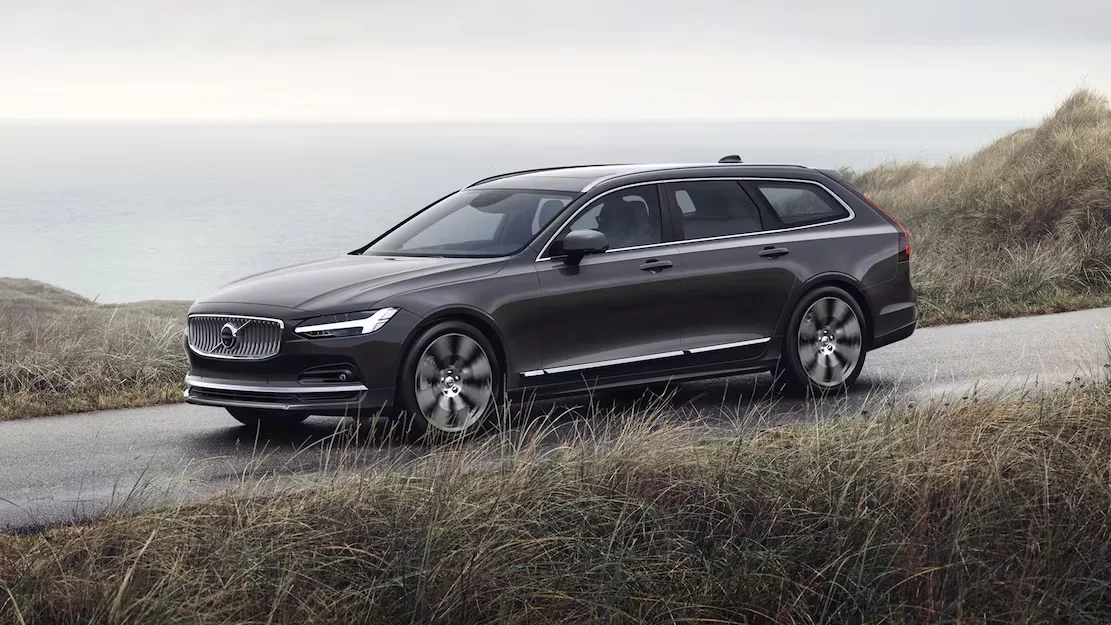 Volvo V90 Cross Country 2023 : Prix et fiche technique