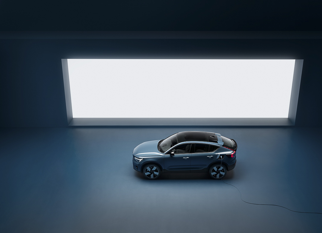 vue latérale du Volvo C40 Recharge 2022